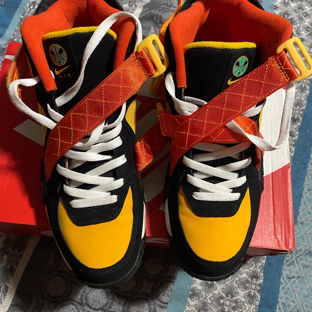 Nike Men Black, Yellow, and Orange Sneakers